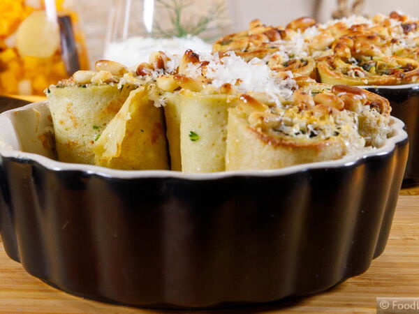Crespelle mit Grünkohlfüllung und Kürbis-Birnen-Ragout