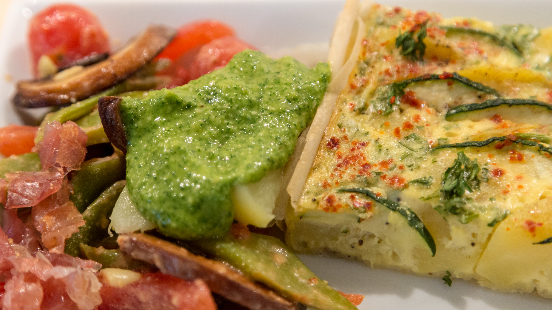 Kartoffel-Zucchini-Tarte mit Petersilien-Pesto - FoodLady