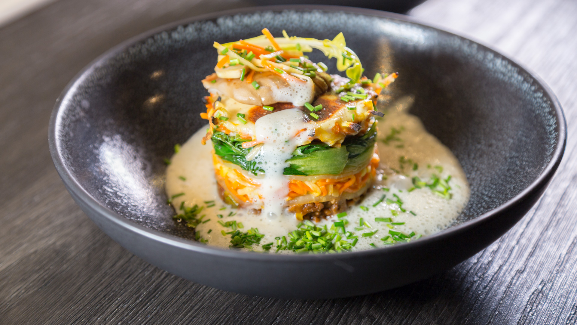 Kohlrabi-Lasagne mit Seitlingen und Münster-Béchamel