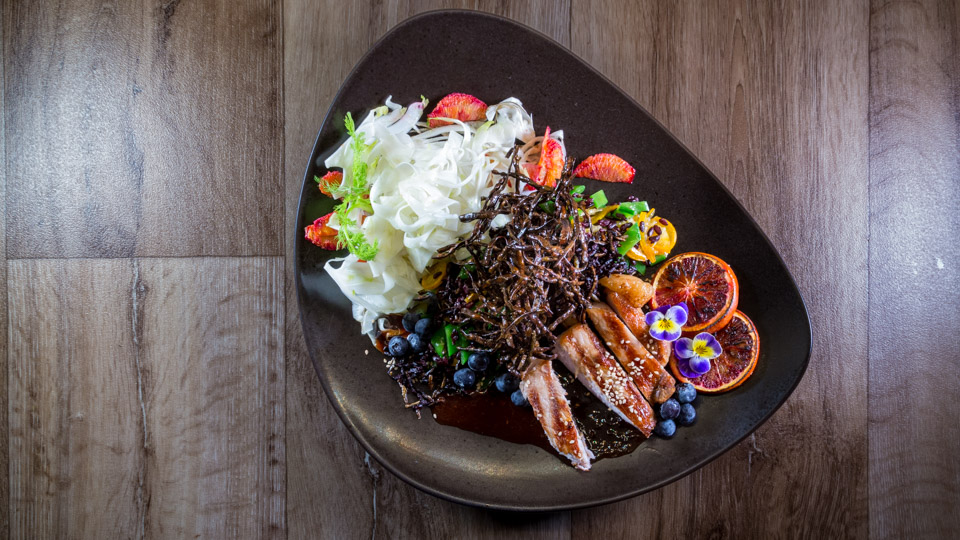 Kotelett mit Fenchelsalat und Blutorangen-Jus