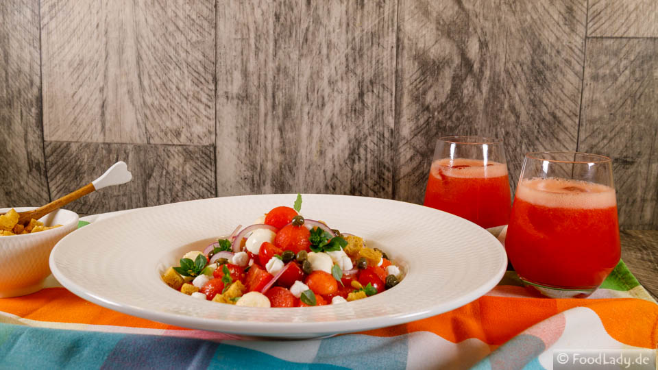 Melonen-Papaya-Panzanella