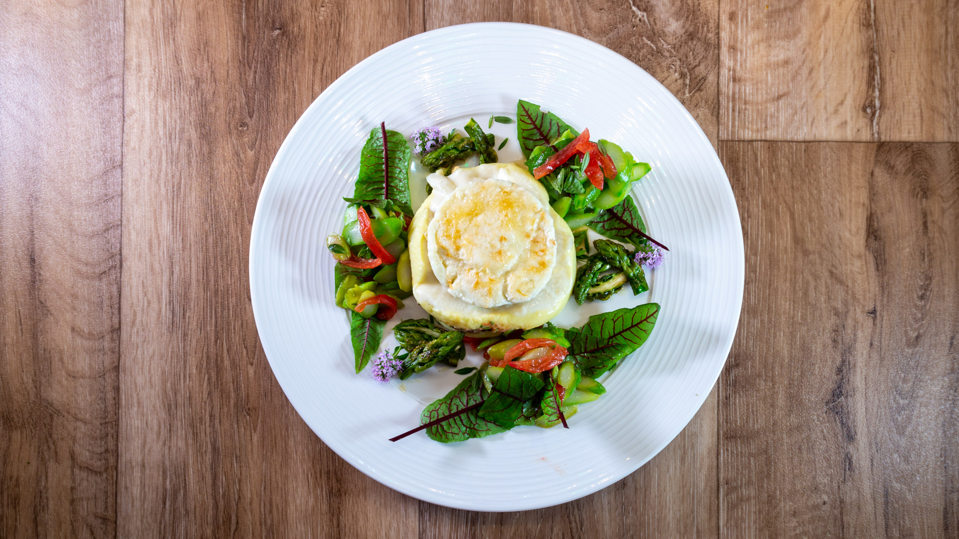 Püreegratin mit Spargel-Ragout
