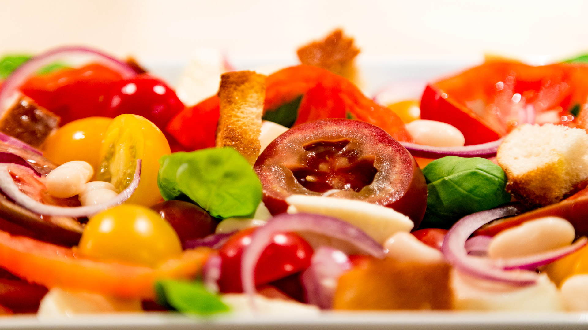 Tomaten-Brot-Salat - FoodLady